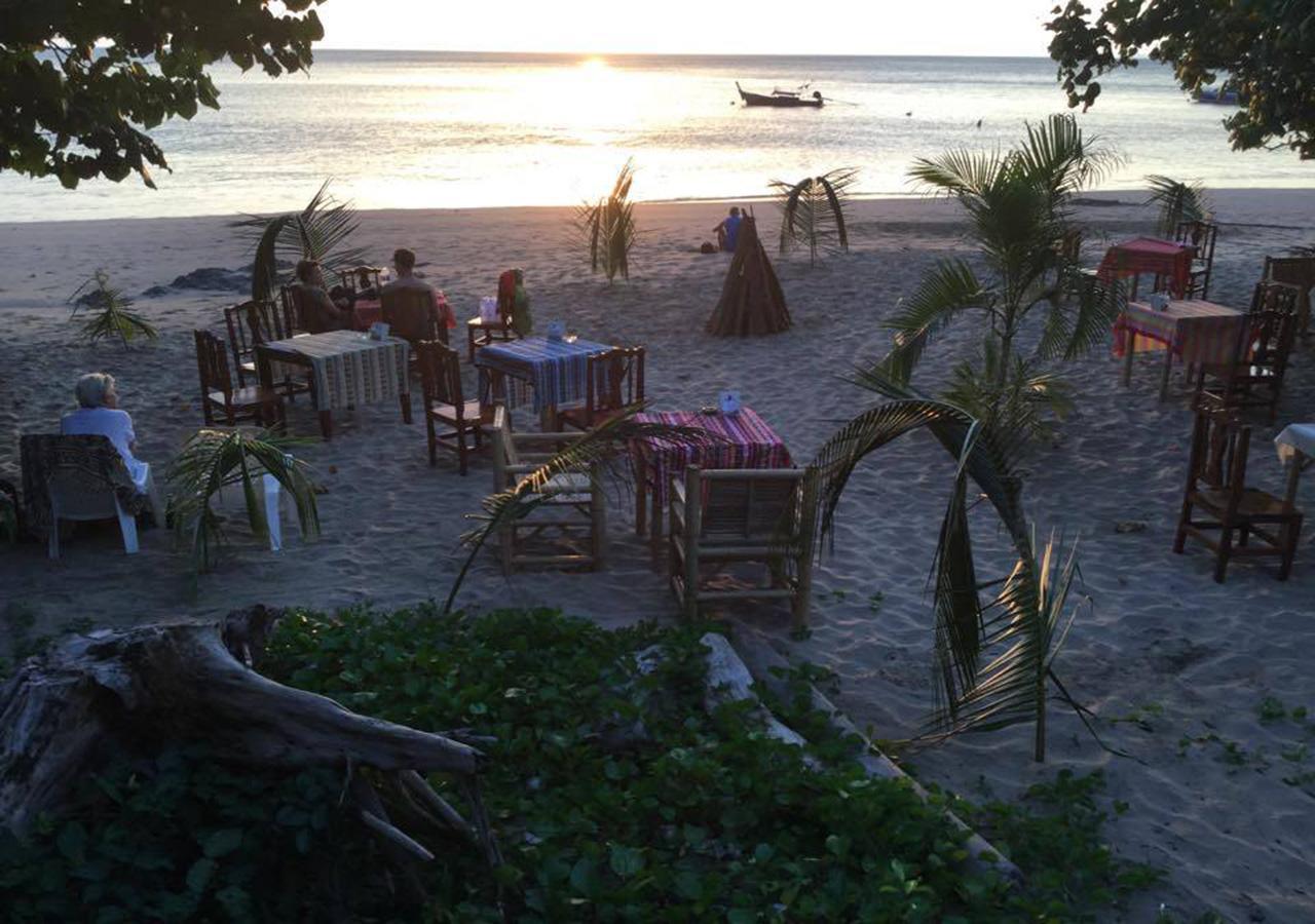 Sun Smile Beach Koh Jum Hotel Ngoại thất bức ảnh